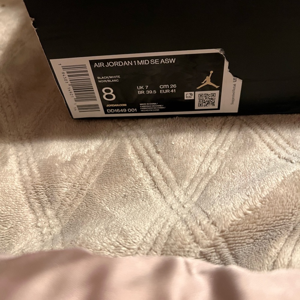Air Jordan 1 mid SE ASW